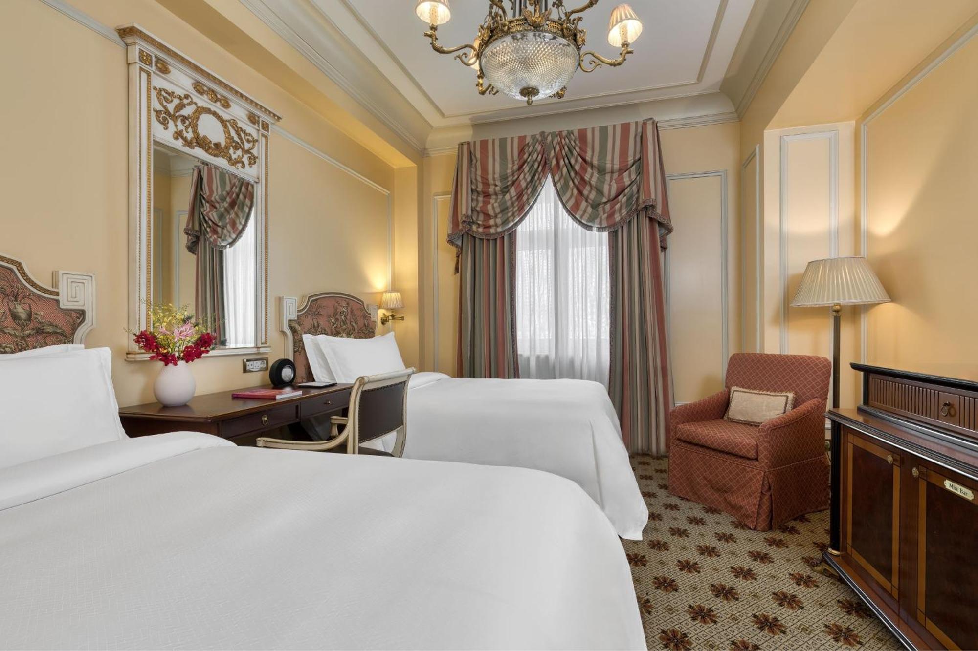 Hotel Grande Bretagne, A Luxury Collection 5*
