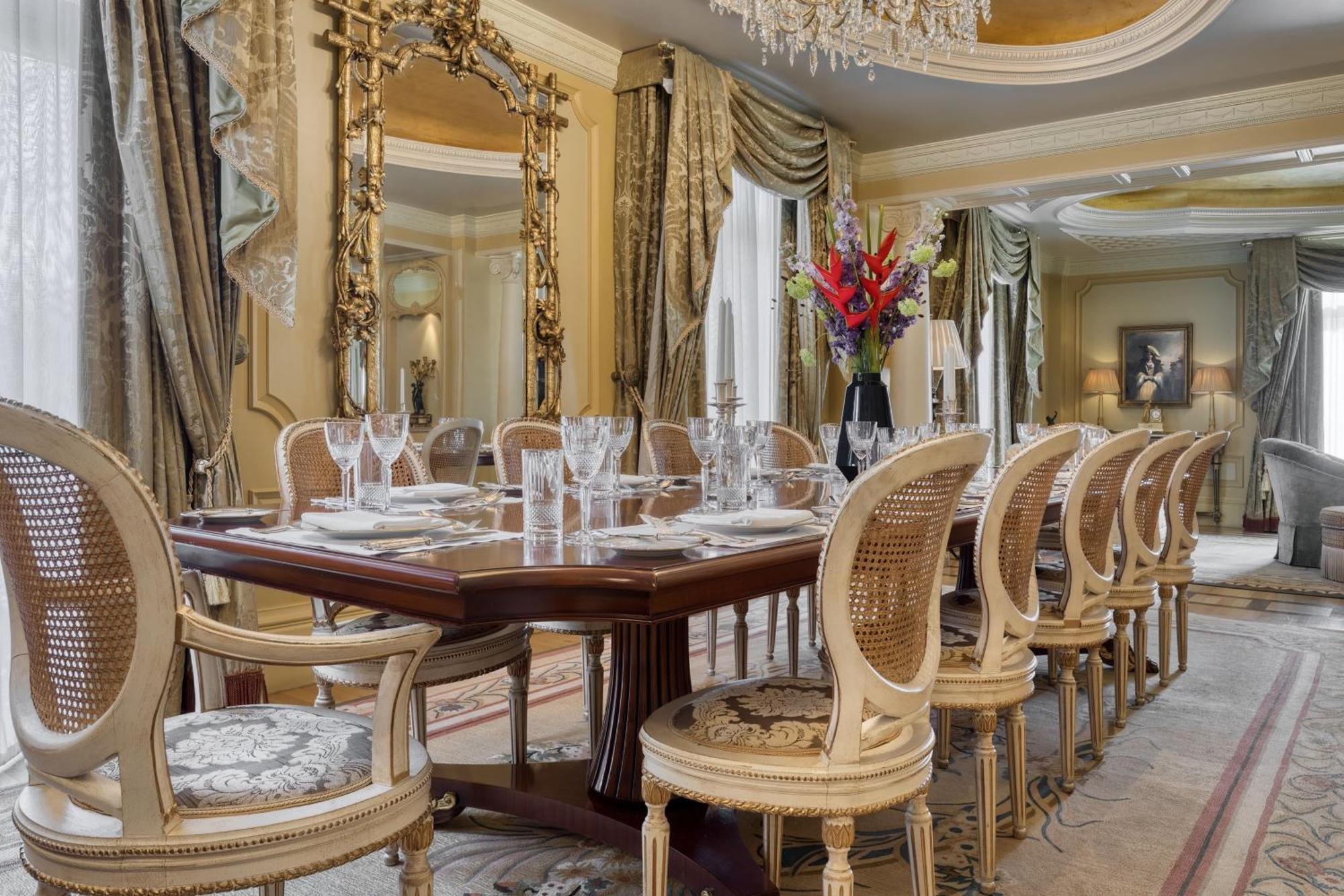 Grande Bretagne, A Luxury Collection Hotel,
