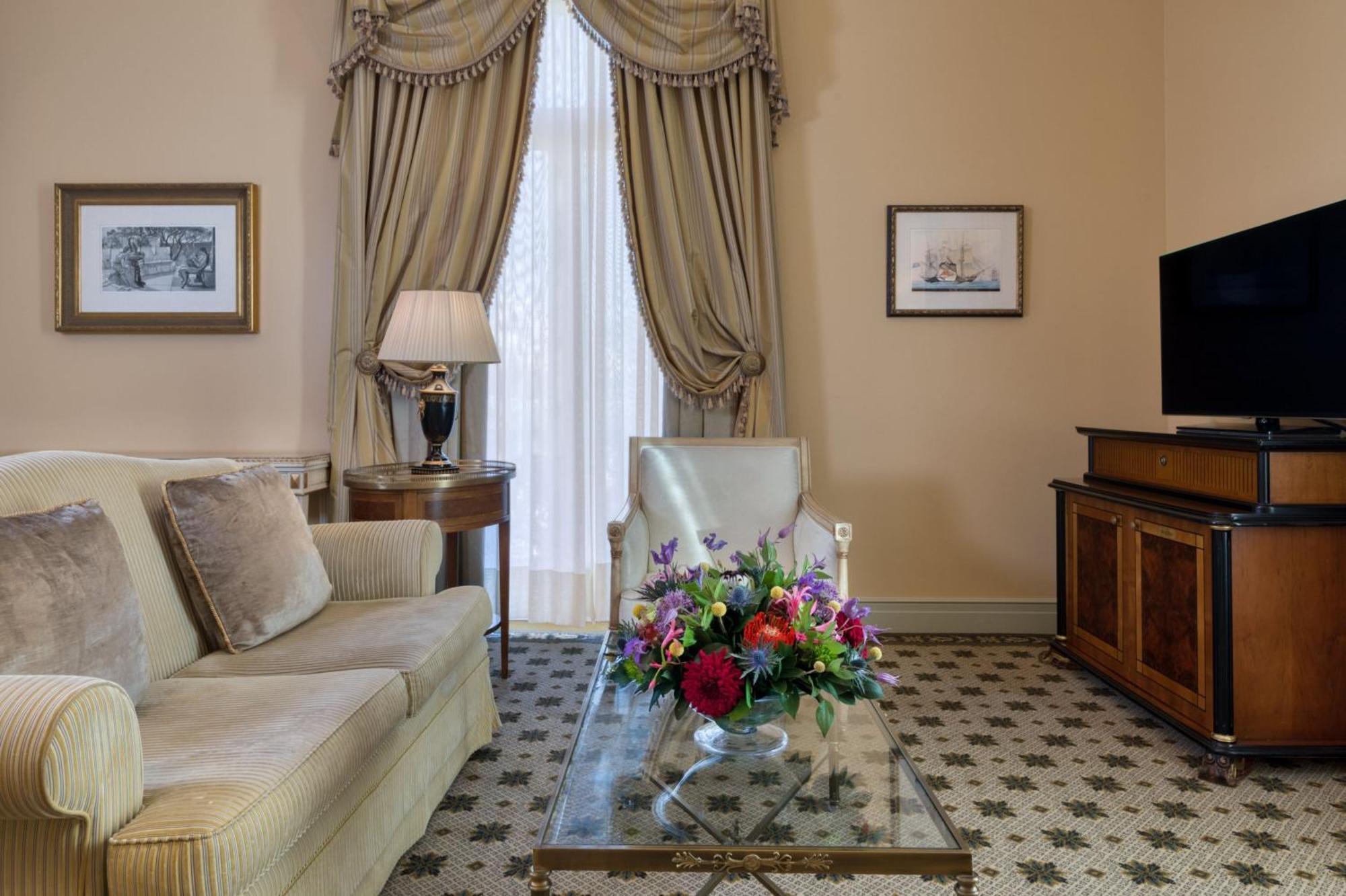 Grande Bretagne, A Luxury Collection Hotel, Hotel 5*